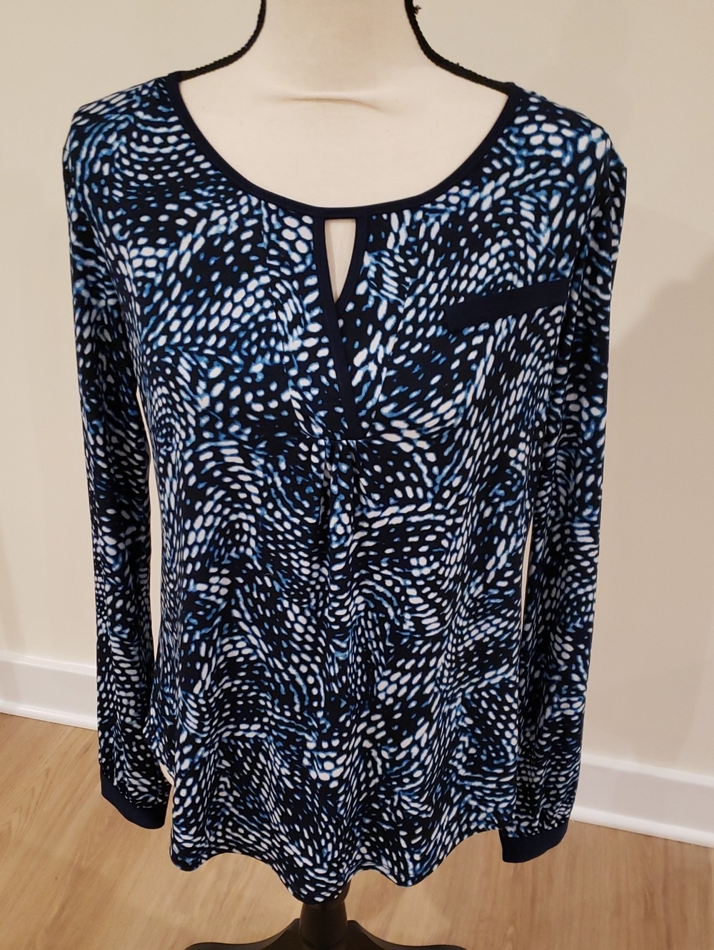 Roz & Ali Navy, Blue and White Abstract Pattern Long-Sleeve Keyhole Top